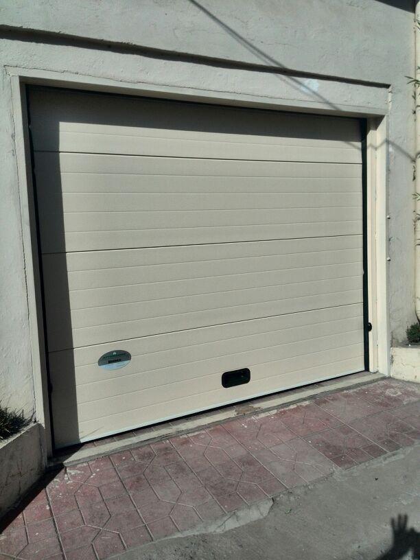 Seksional Qaraj Qapıları