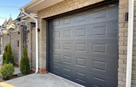 Seksional Qaraj Qapıları